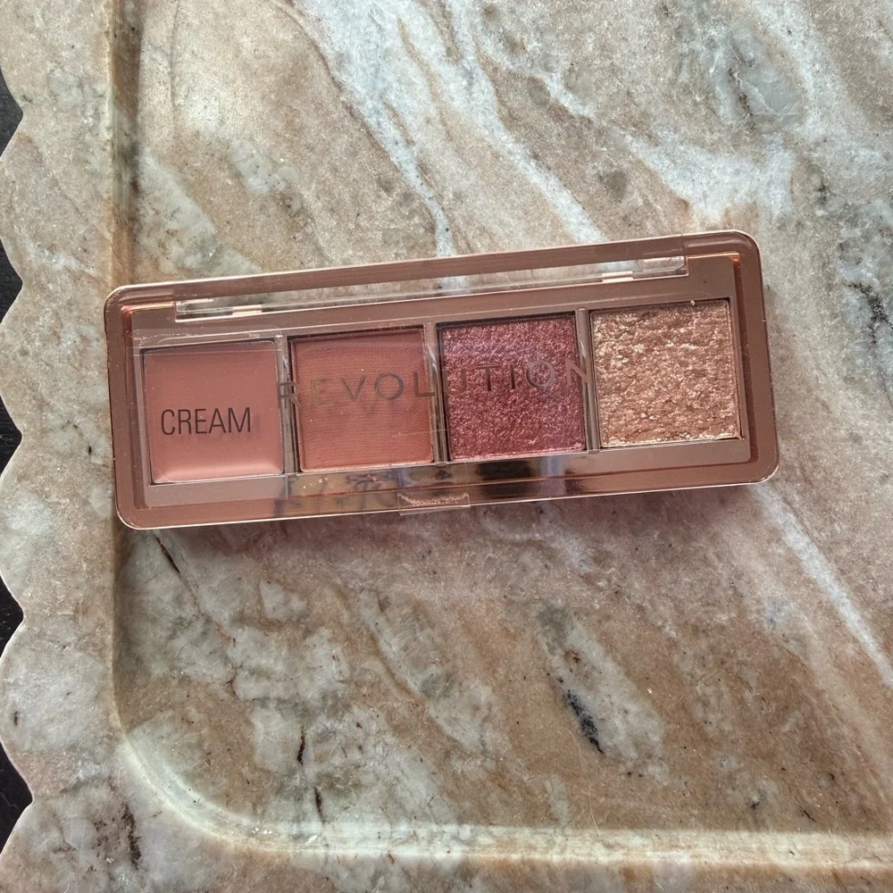 Revolution Beauty Lot 7 Pieces New